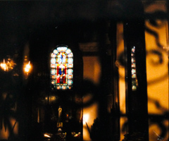 Kirsten Kötter: Foto zu Site-specific painting, 20.05.2004, Warschau, Kirche