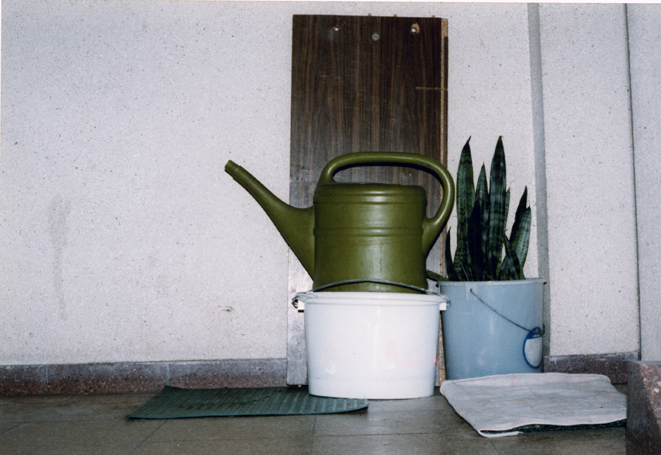 KKirsten Kötter: Leben & Wohnen, 1993, Fotoserie (Nr. 0 – 36), je 30 × 40 cm