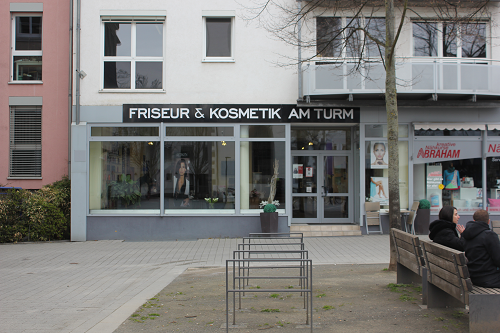 Gießen, Kirchenplatz 8, 2021, Friseur und Kosmetik am Turm, Foto: Kirsten Kötter